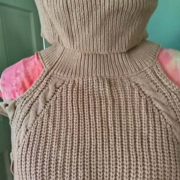 New Sz S/M cable knit turtle neck crop crisscross sleeves cold shoulder sweater - Picture 4 of 14